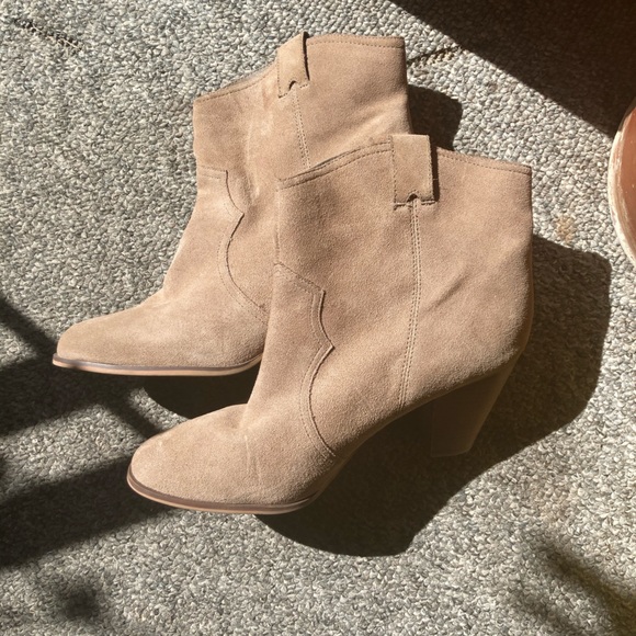 nine west western booties